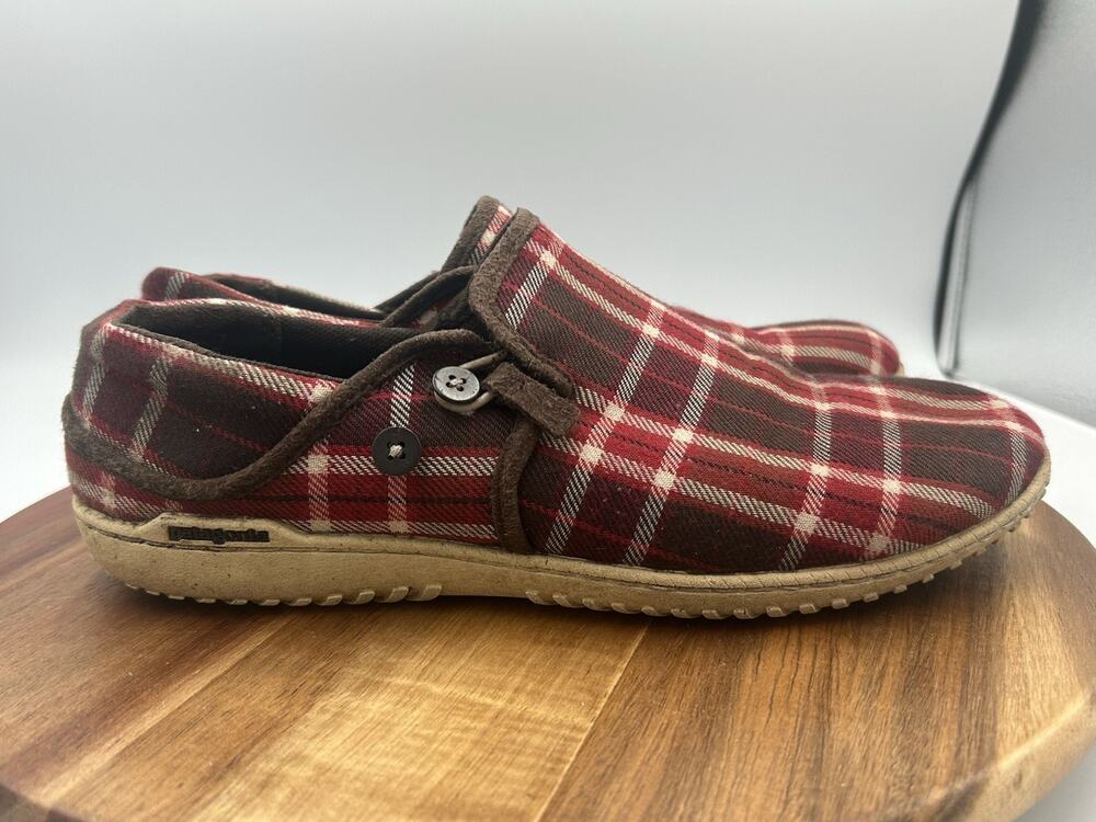 Patagonia Kula Button Shoes Womens 9.5 Red Plaid Slip On Casual Comfort Loafers